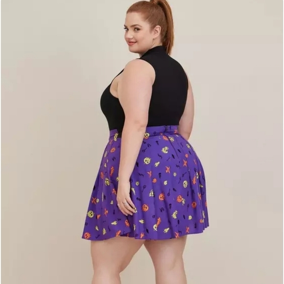 Torrid 1x Disney Villains Halloween Mini Skater Skirt - Challis Purple - Picture 2 of 12